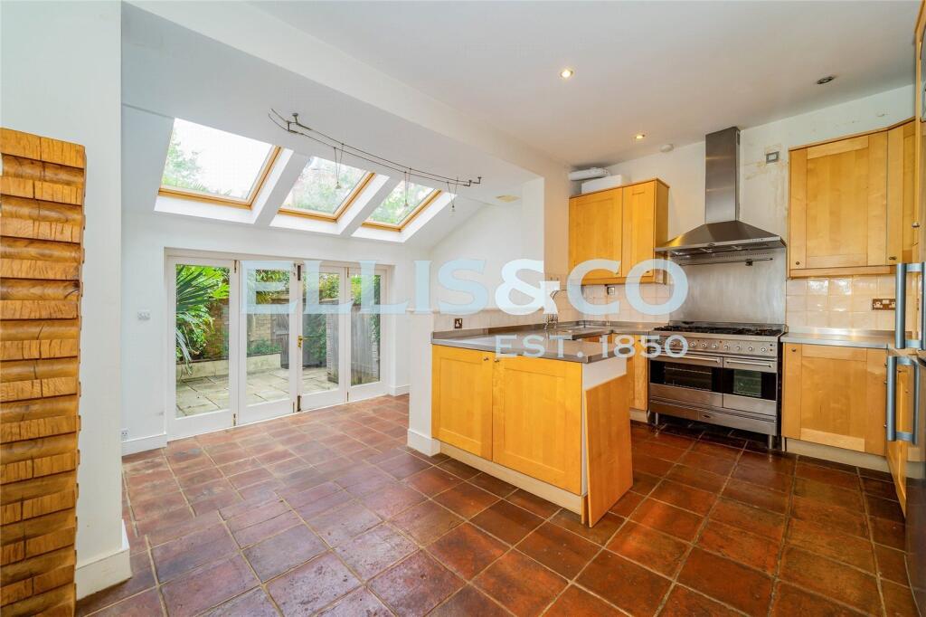 3 bed Mid Terraced House for rent in London. From Ellis & Co - Wembley