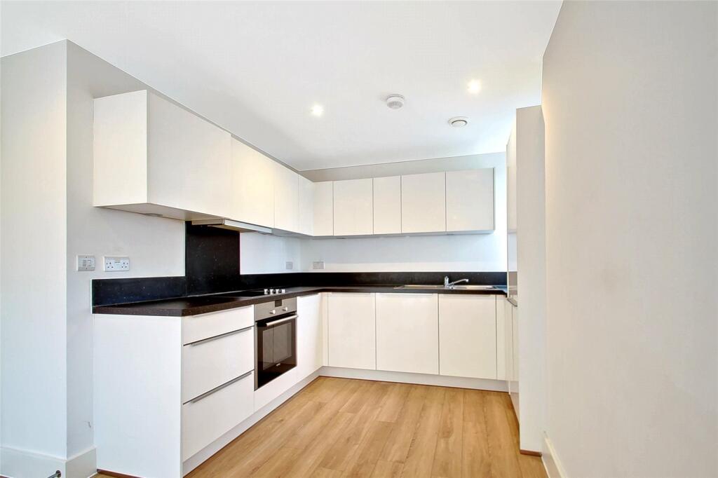 2 bed Apartment for rent in Ruislip. From Ellis & Co - Wembley