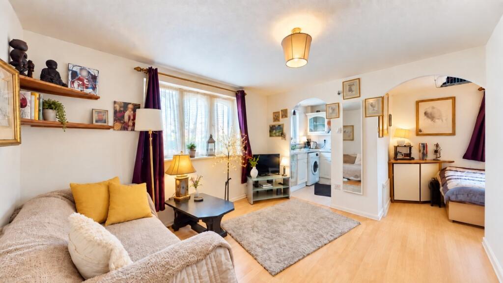 0 bed Studio for rent in Greenford. From Ellis & Co - Wembley