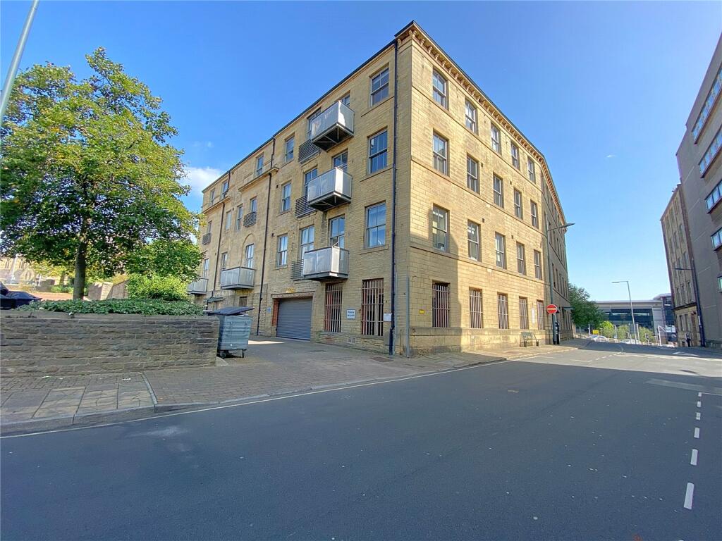 1 bed Apartment for rent in Bradford. From Whitegates - Bradford