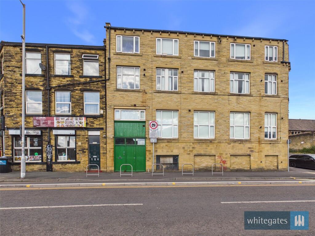 4 bed Studio for rent in Bradford. From Whitegates - Bradford 4 bed Studio for rent in Bradford. From Whitegates - Bradford