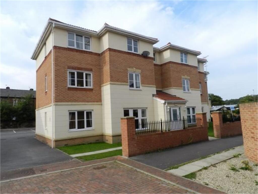 2 bed Apartment for rent in Cleckheaton. From Whitegates - Cleckheaton