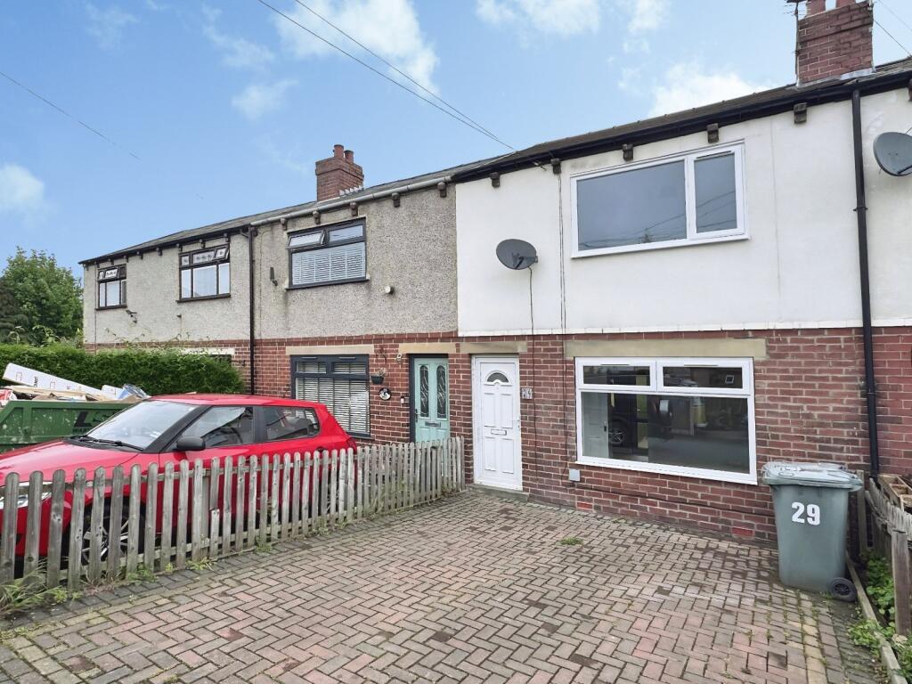 2 bed Mid Terraced House for rent in Birkenshaw. From Whitegates - Cleckheaton 2 bed Mid Terraced House for rent in Birkenshaw. From Whitegates - Cleckheaton