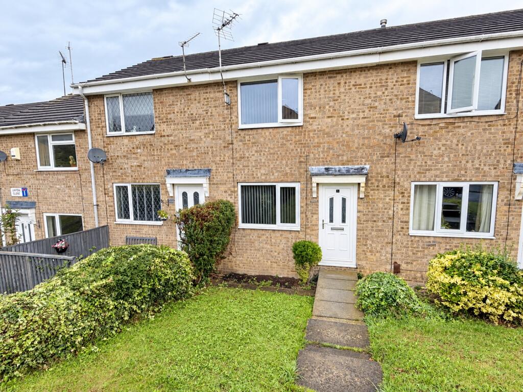 2 bed Town House for rent in Liversedge. From Whitegates - Cleckheaton