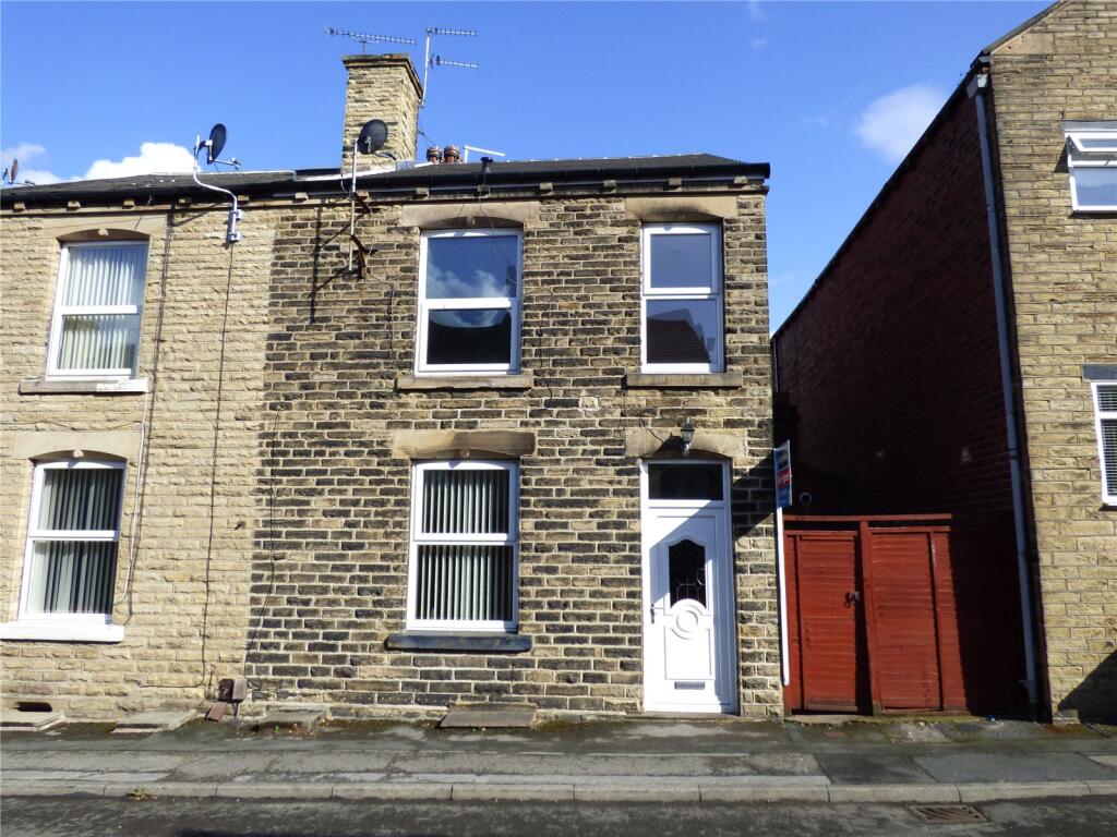 2 bed Mid Terraced House for rent in Liversedge. From Whitegates - Cleckheaton