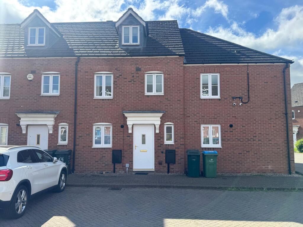 3 bed Town House for rent in Hawkesbury. From Whitegates - Coventry 3 bed Town House for rent in Hawkesbury. From Whitegates - Coventry