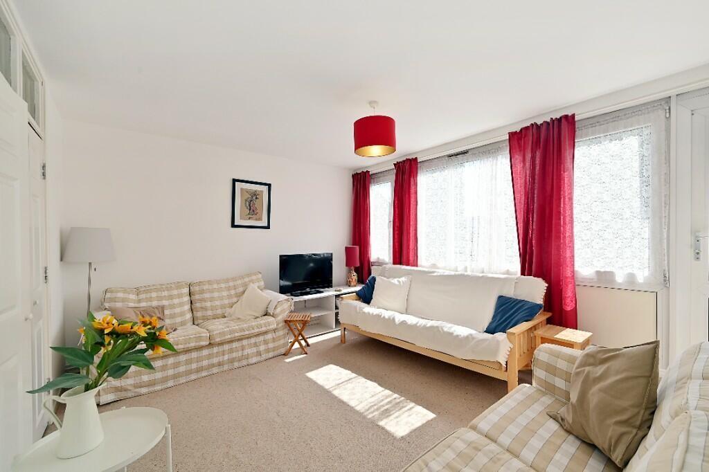 3 bed 1st Floor Flat for rent in Bow. From Quest Property Services - London