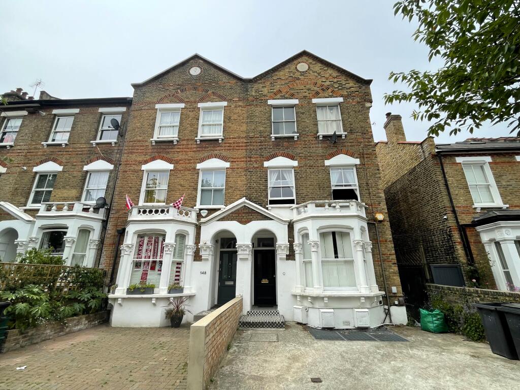 1 bed 1st Floor Flat for rent in London. From Quest Property Services - London