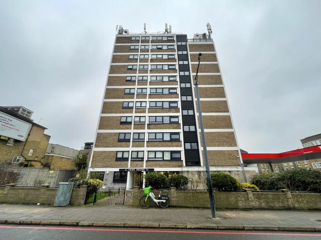 4 bed Studio for rent in London. From Quest Property Services - London