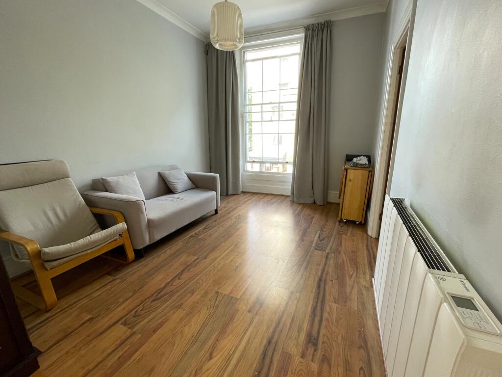 1 bed 1st Floor Flat for rent in London. From Quest Property Services - London 1 bed 1st Floor Flat for rent in London. From Quest Property Services - London