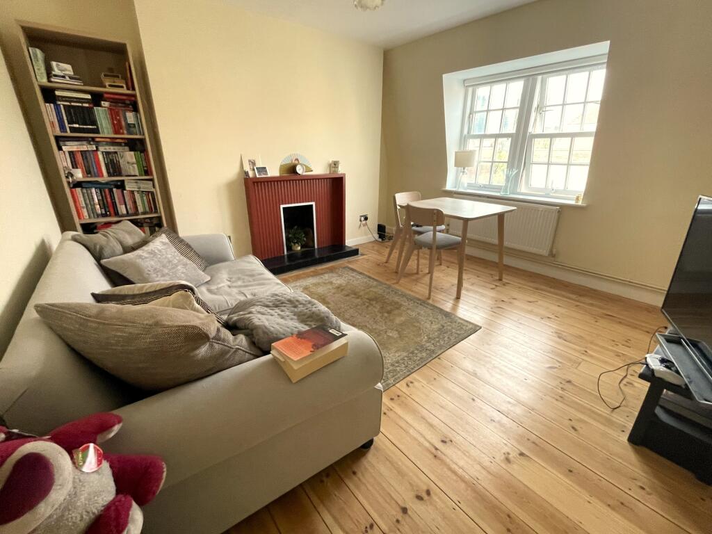 1 bed 1st Floor Flat for rent in London. From Quest Property Services - London 1 bed 1st Floor Flat for rent in London. From Quest Property Services - London