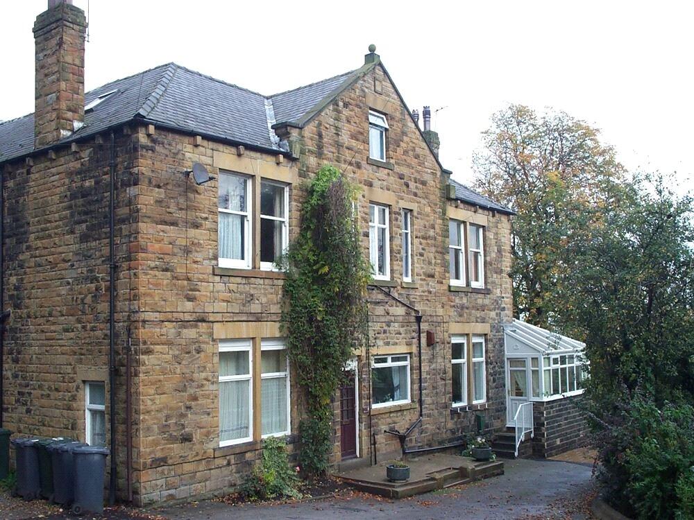 1 bed Apartment for rent in Briestfield. From Whitegates - Dewsbury