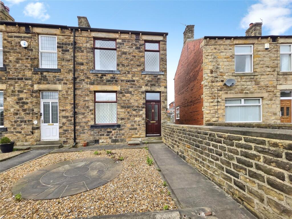 3 bed End of Terrace for rent in Briestfield. From Whitegates - Dewsbury