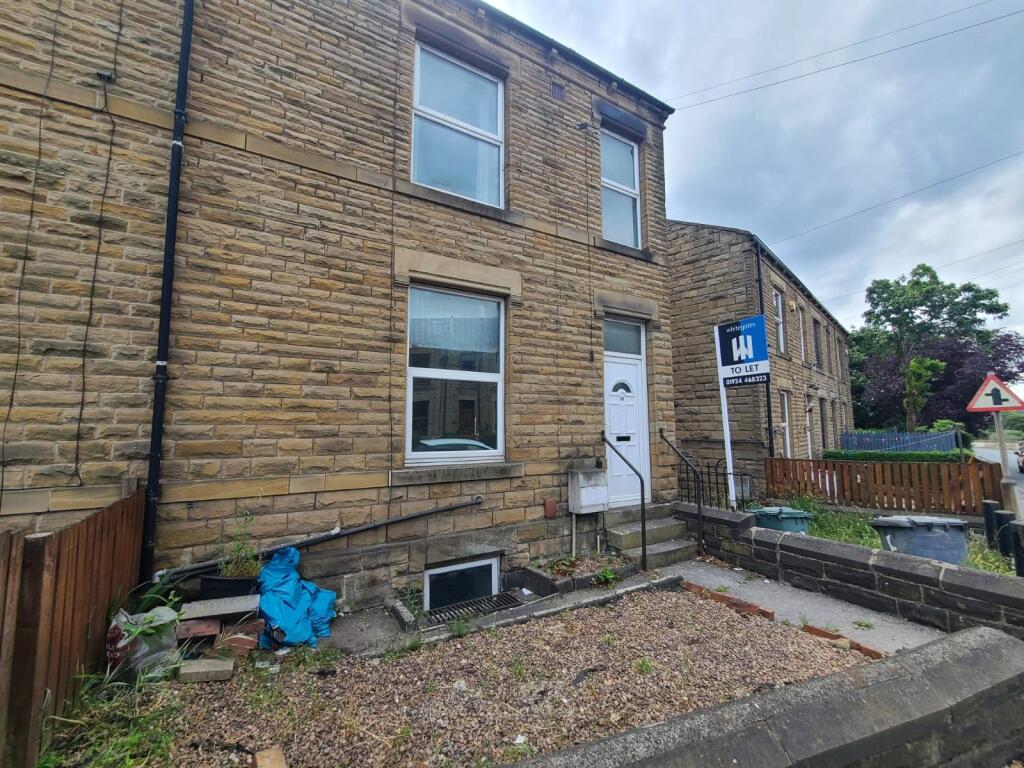 2 bed End of Terrace for rent in Batley. From Whitegates - Dewsbury 2 bed End of Terrace for rent in Batley. From Whitegates - Dewsbury