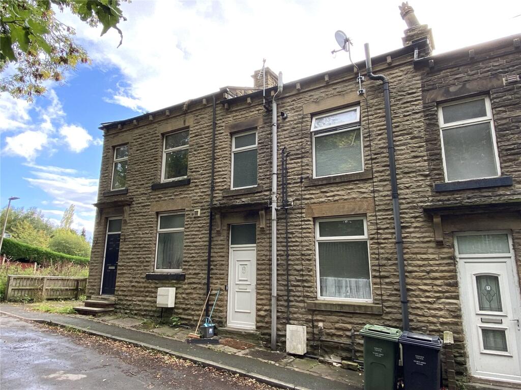 1 bed Mid Terraced House for rent in Batley. From Whitegates - Dewsbury