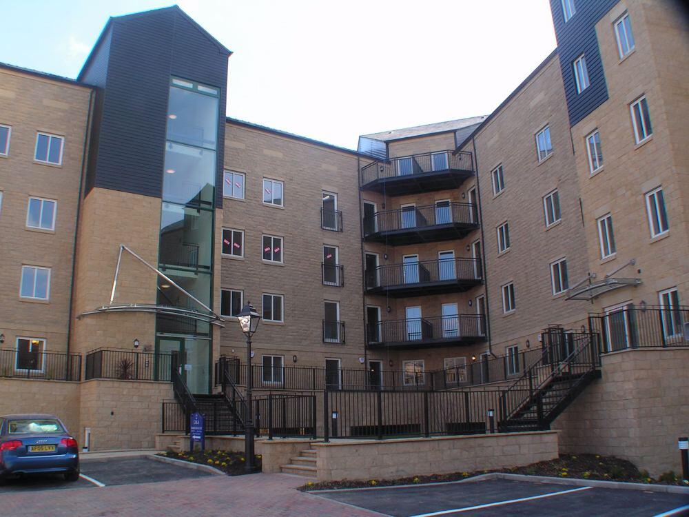 2 bed Apartment for rent in Dewsbury. From Whitegates - Dewsbury