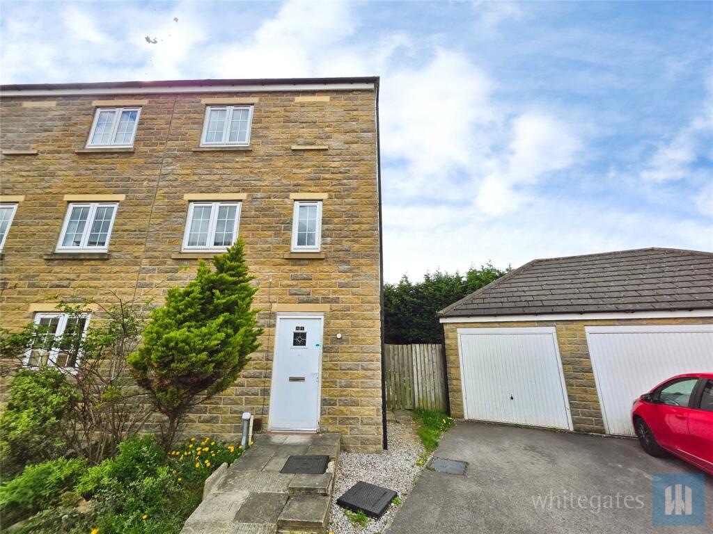 4 bed Town House for rent in Dewsbury. From Whitegates - Dewsbury