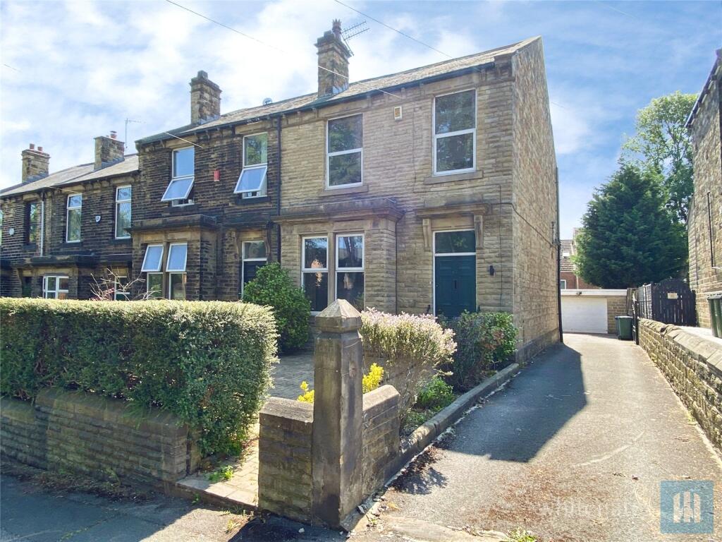 4 bed End of Terrace for rent in Dewsbury. From Whitegates - Dewsbury 4 bed End of Terrace for rent in Dewsbury. From Whitegates - Dewsbury
