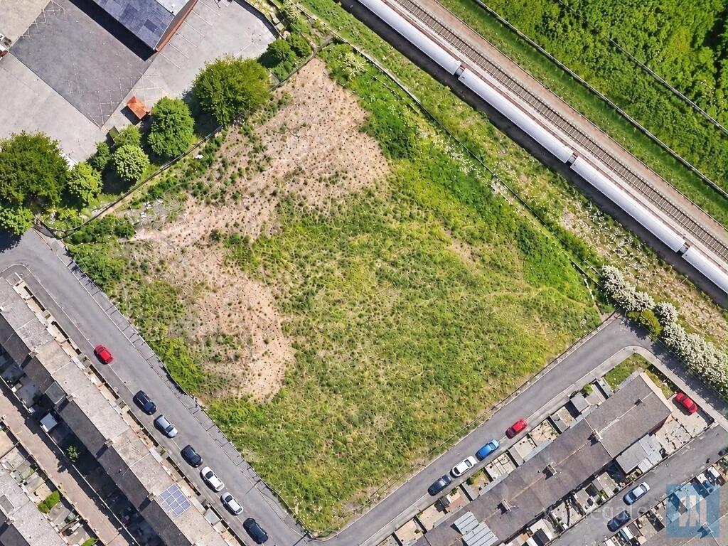 4 bed Dev Land - Leisure for rent in Dewsbury. From Whitegates - Dewsbury 4 bed Dev Land - Leisure for rent in Dewsbury. From Whitegates - Dewsbury