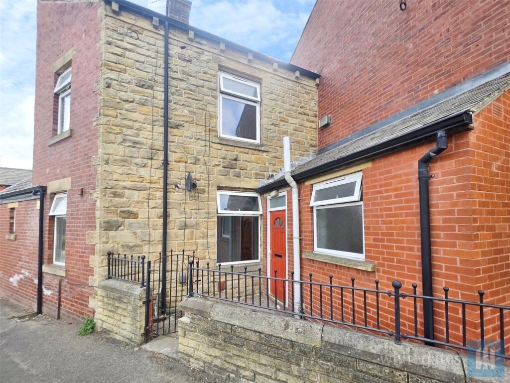 3 bed End of Terrace for rent in Dewsbury. From Whitegates - Dewsbury