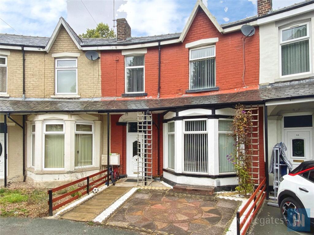 4 bed Mid Terraced House for rent in Dewsbury. From Whitegates - Dewsbury 4 bed Mid Terraced House for rent in Dewsbury. From Whitegates - Dewsbury