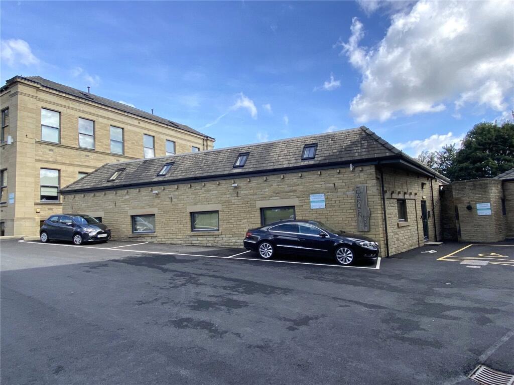 2 bed Apartment for rent in Batley. From Whitegates - Dewsbury