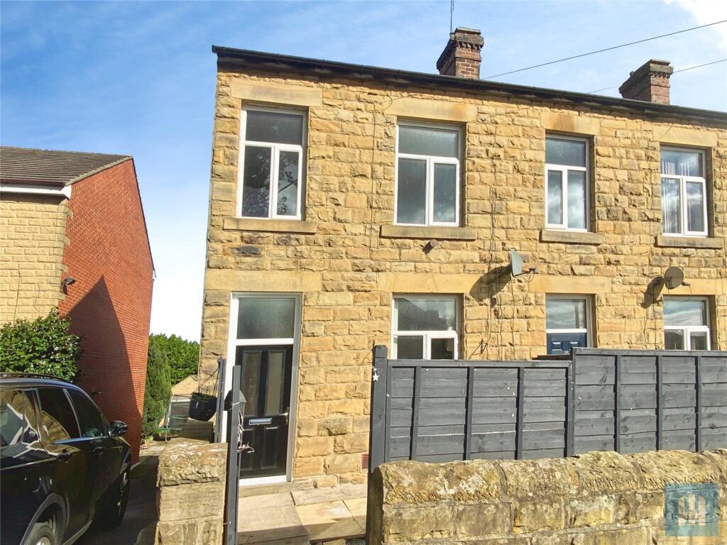 2 bed Mid Terraced House for rent in Batley. From Whitegates - Dewsbury