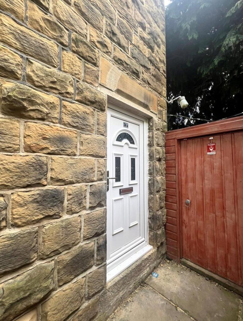 1 bed Mid Terraced House for rent in Batley. From Whitegates - Dewsbury