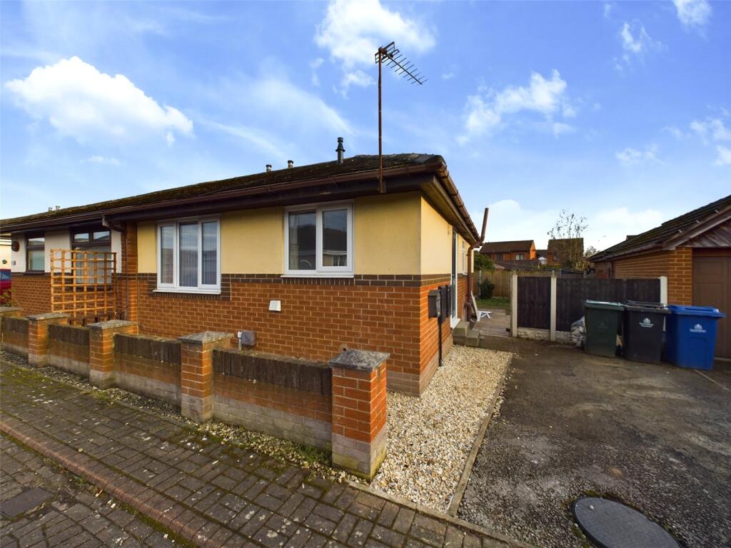 2 bed Bungalow for rent in Old Cantley. From Whitegates - Doncaster