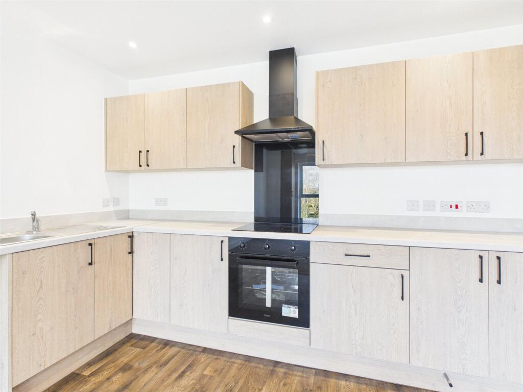 2 bed Apartment for rent in Ilkeston. From Whitegates - Heanor