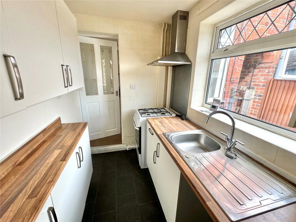 3 bed Mid Terraced House for rent in Heanor. From Whitegates - Heanor