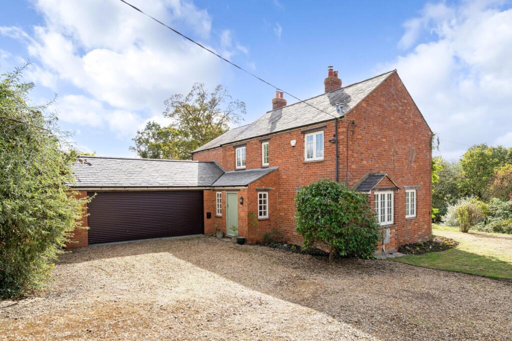 3 bed Detached for rent in Greatworth. From Hamptons - Banbury 3 bed Detached for rent in Greatworth. From Hamptons - Banbury
