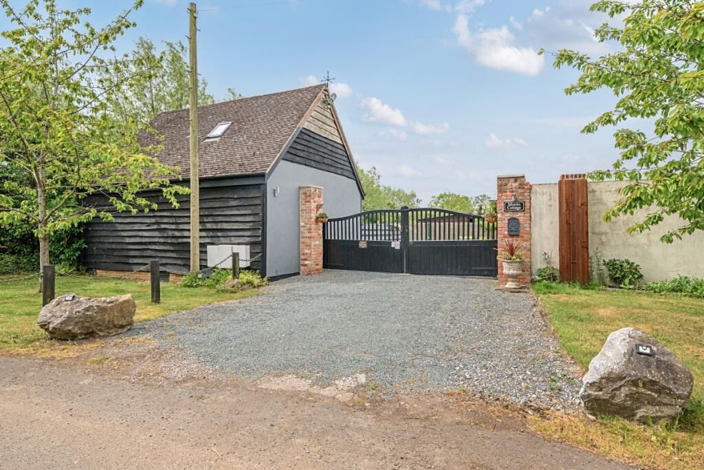 2 bed Barn for rent in Rode. From Hamptons - Bath