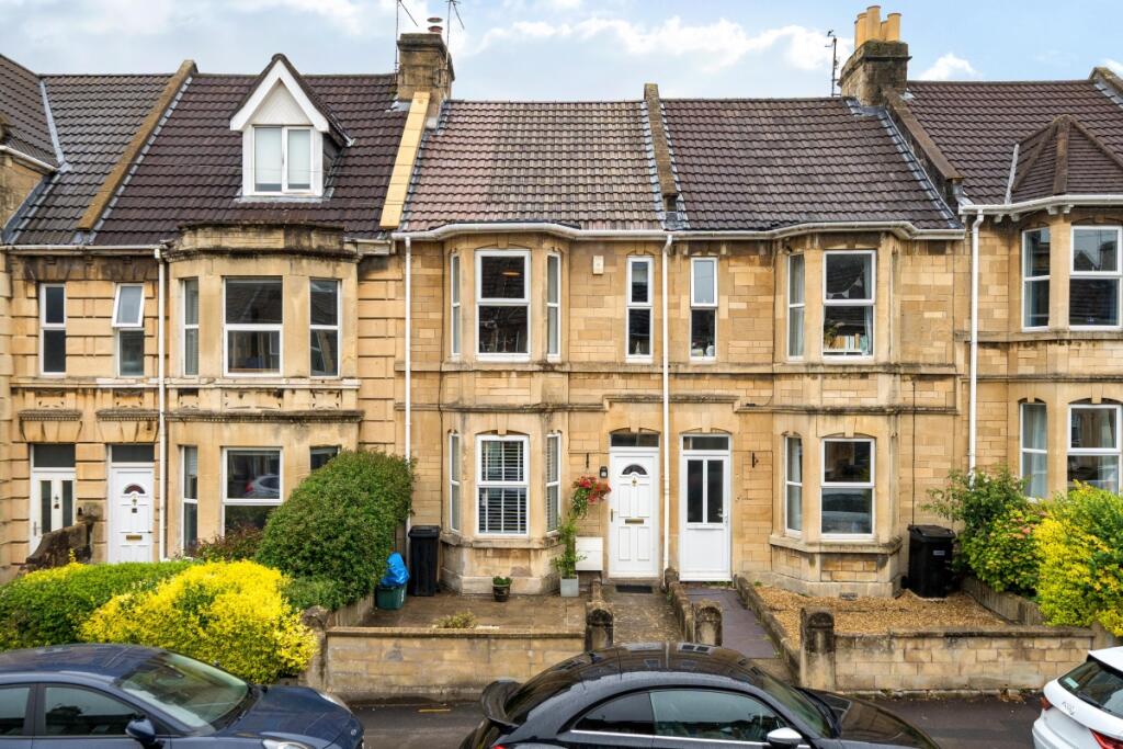 3 bed Mid Terraced House for rent in Bath. From Hamptons - Bath