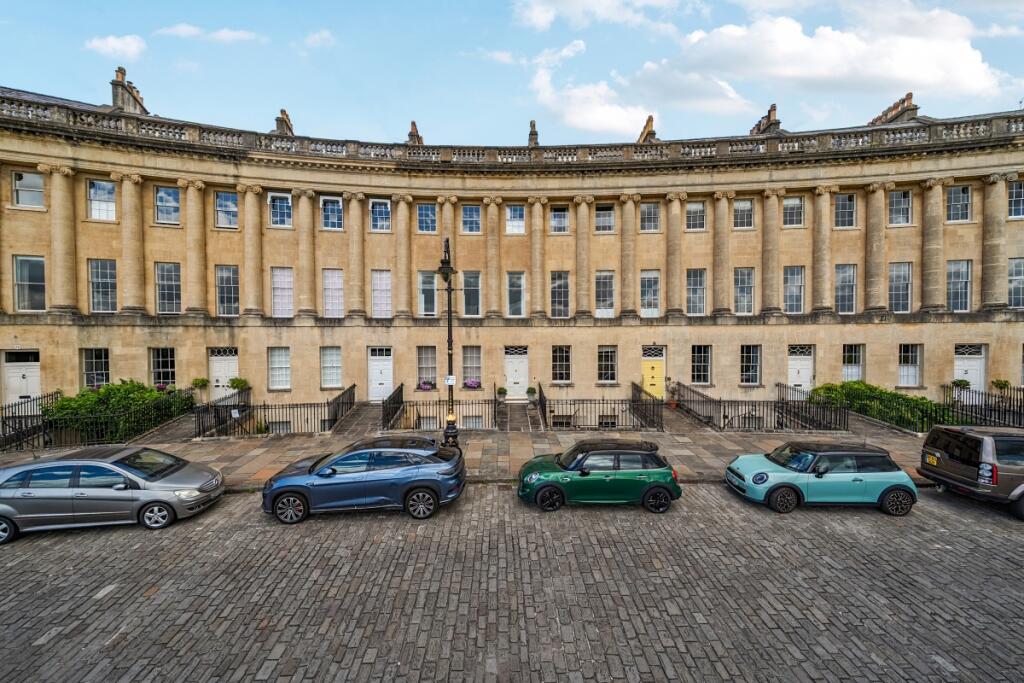 4 bed 1st Floor Flat for rent in Upper Swainswick. From Hamptons - Bath 4 bed 1st Floor Flat for rent in Upper Swainswick. From Hamptons - Bath