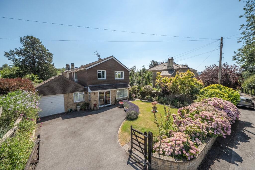 4 bed Detached for rent in Upper Swainswick. From Hamptons - Bath 4 bed Detached for rent in Upper Swainswick. From Hamptons - Bath