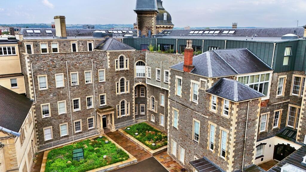 1 bed 1st Floor Flat for rent in Bristol. From Hamptons - Bath