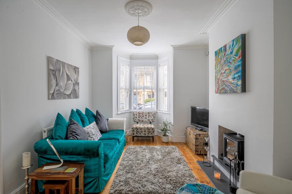 3 bed Mid Terraced House for rent in Bath. From Hamptons - Bath