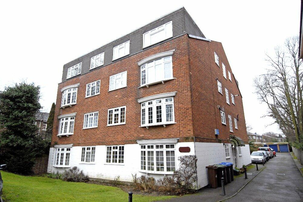 1 bed Apartment for rent in Keston Mark. From Sinclair Hammelton