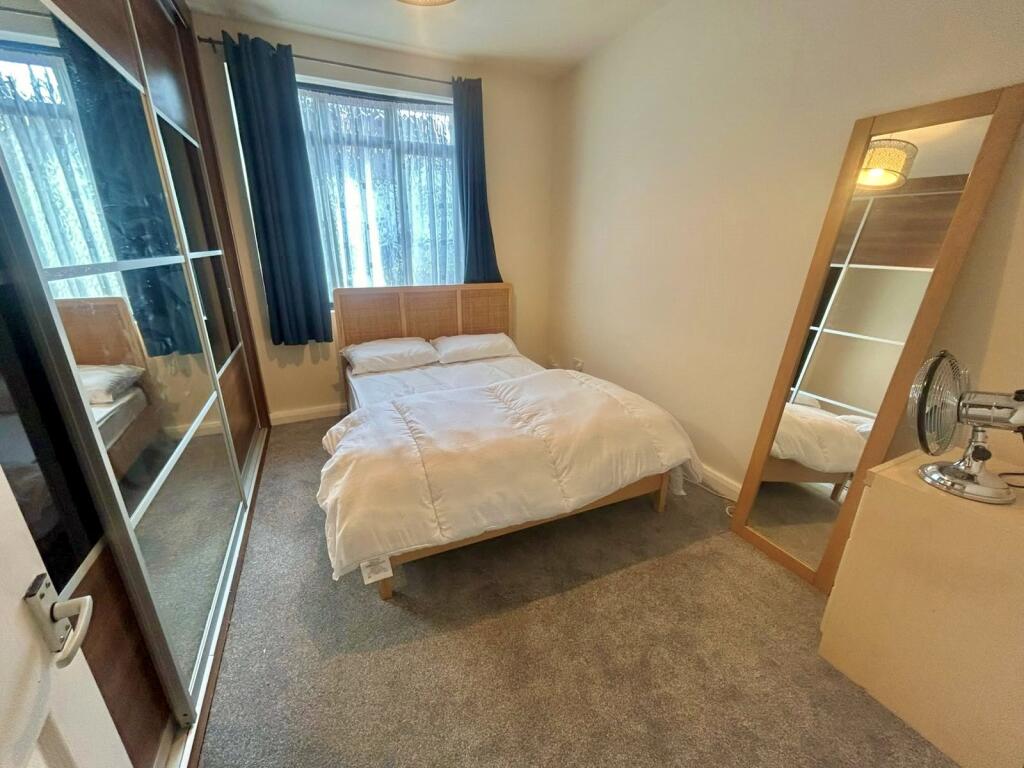 1 bed Apartment for rent in Locksbottom. From Sinclair Hammelton - Bromley