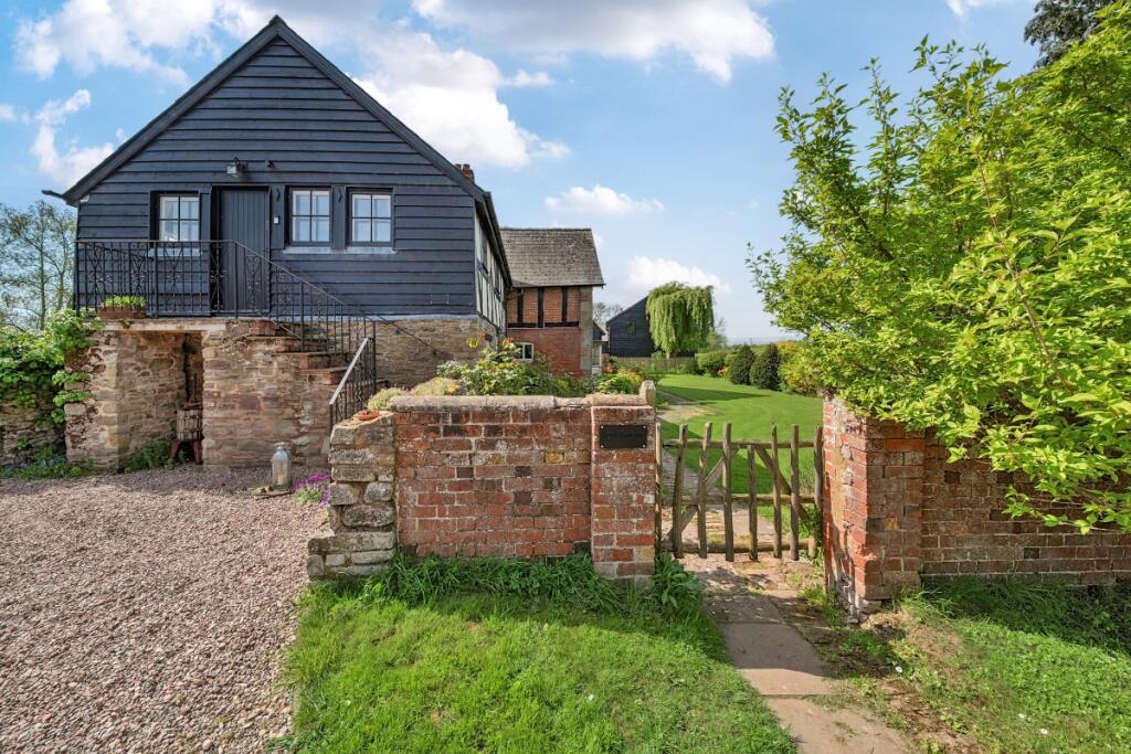 2 bed Cottage for rent in Mansel Lacy. From Hamptons - Cheltenham