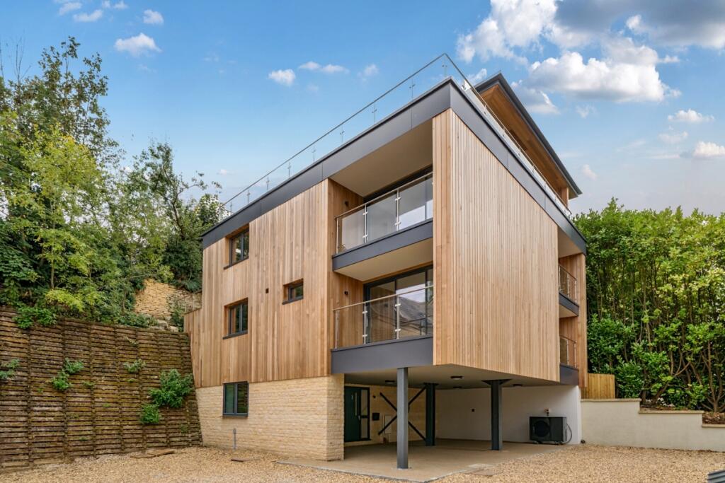 4 bed Detached for rent in Nailsworth. From Hamptons - Cheltenham