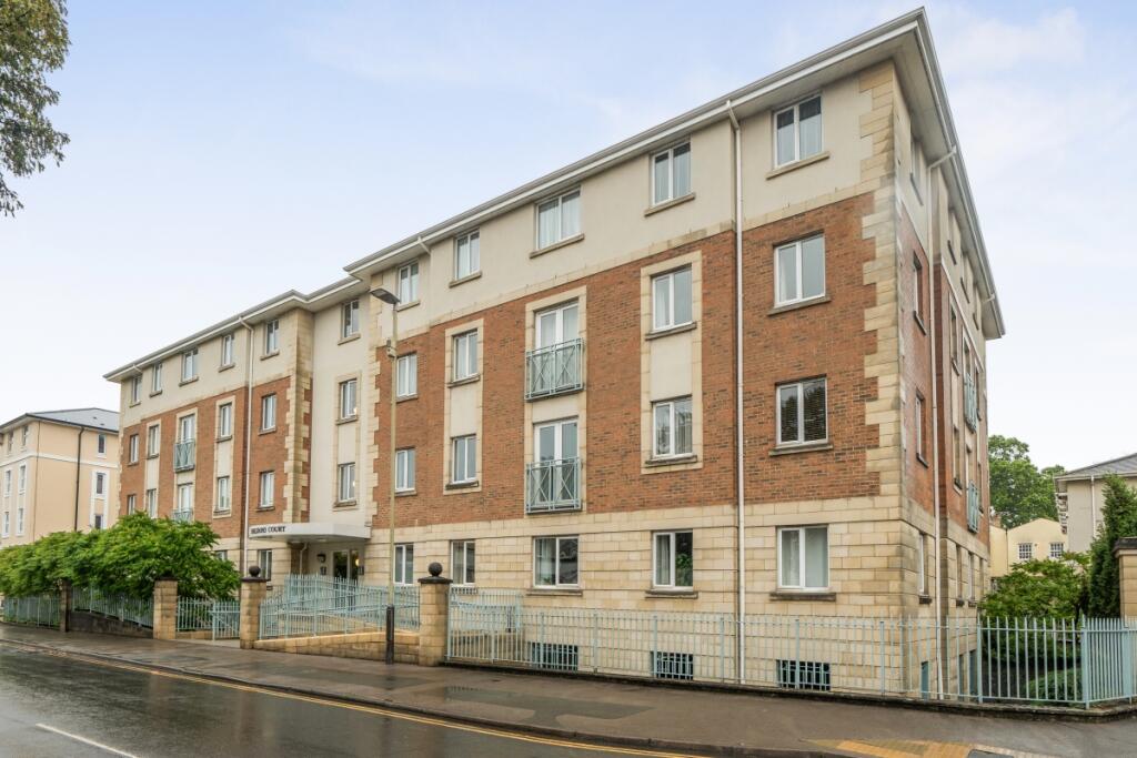 2 bed Apartment for rent in Prestbury. From Hamptons - Cheltenham
