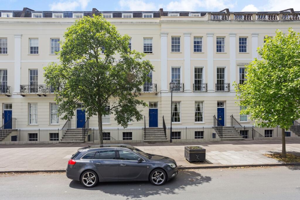 3 bed Apartment for rent in Cheltenham. From Hamptons - Cheltenham 3 bed Apartment for rent in Cheltenham. From Hamptons - Cheltenham