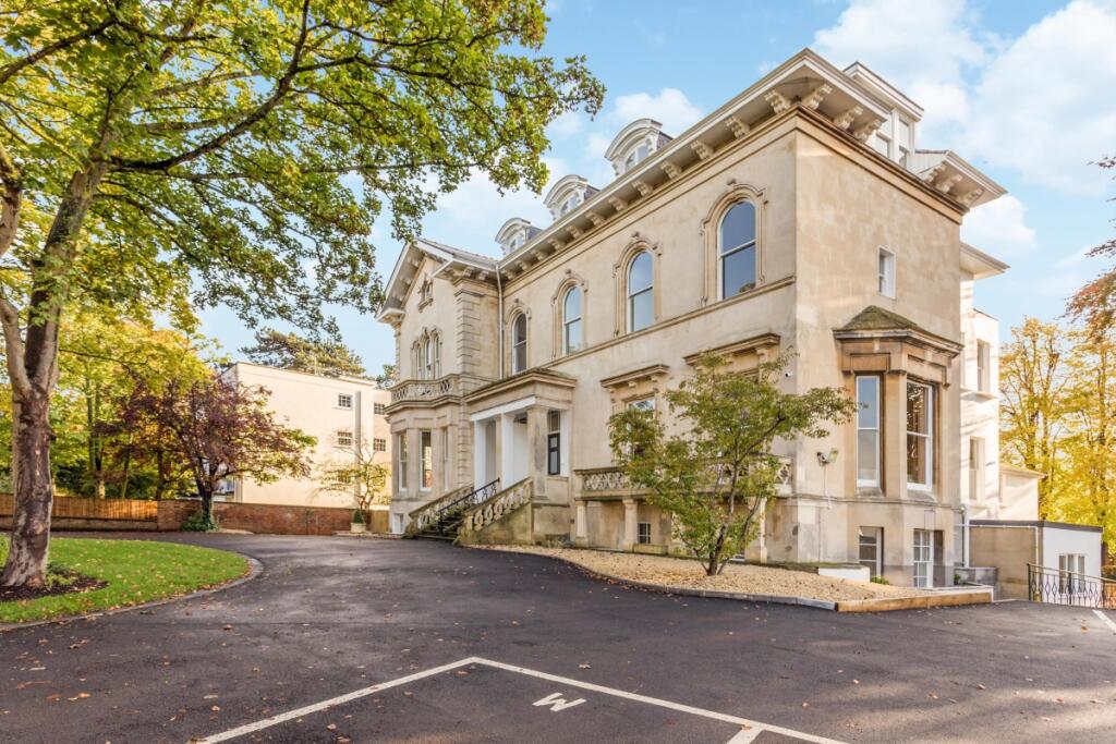 2 bed 1st Floor Flat for rent in Cheltenham. From Hamptons - Cheltenham