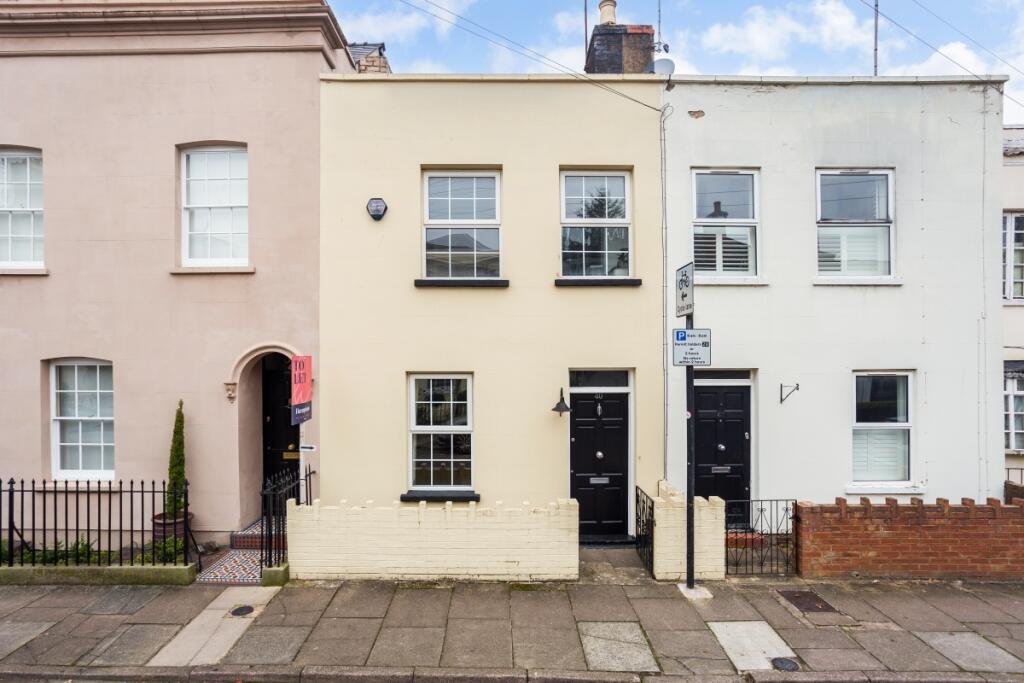 2 bed Mid Terraced House for rent in Cheltenham. From Hamptons - Cheltenham