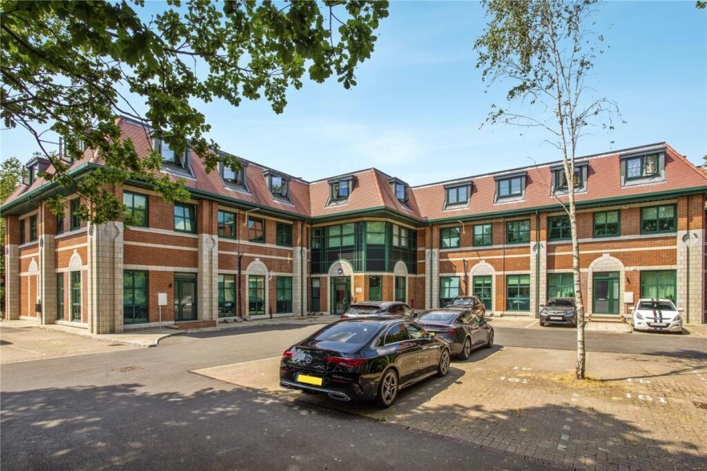 2 bed Apartment for rent in Elvetham Heath. From Hamptons - Farnham