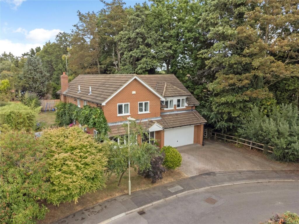 4 bed Detached for rent in Fleet. From Hamptons - Farnham