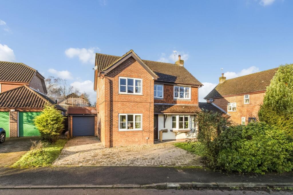 4 bed Detached for rent in Weavers Down. From Hamptons - Farnham