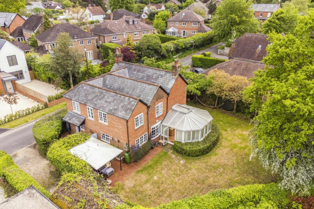 5 bed Detached for rent in Boundstone. From Hamptons - Farnham